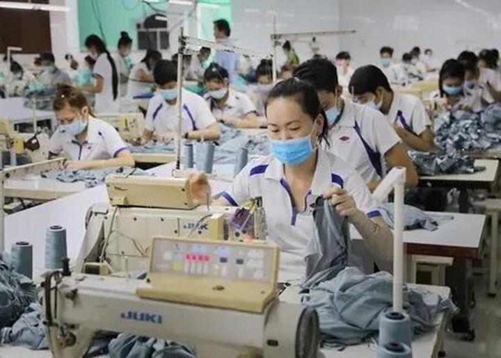 Xu hướng Sốc nặng với 